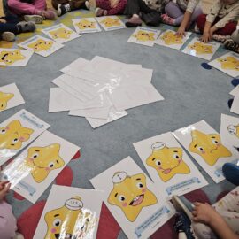 Gimnastyka buzi i języka z gwiazdką i specjalnym gościem Gimnastyka buzi i języka z gwiazdką i specjalnym gościem