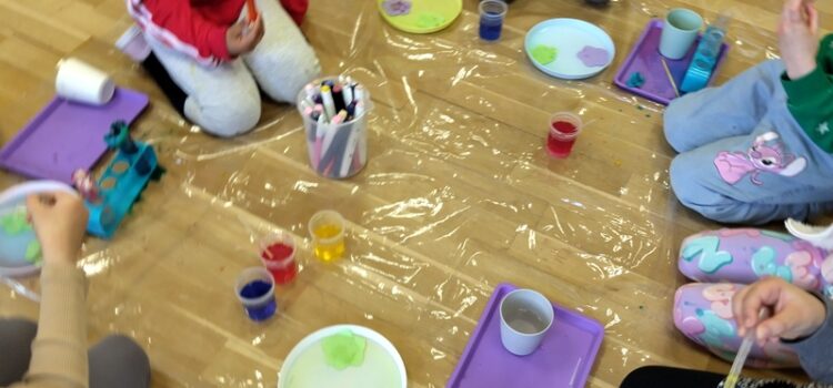 Eksperymenty z Mamą Moniką